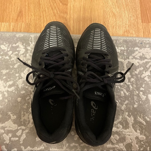 ASICS Shoes - Picture 2 of 4